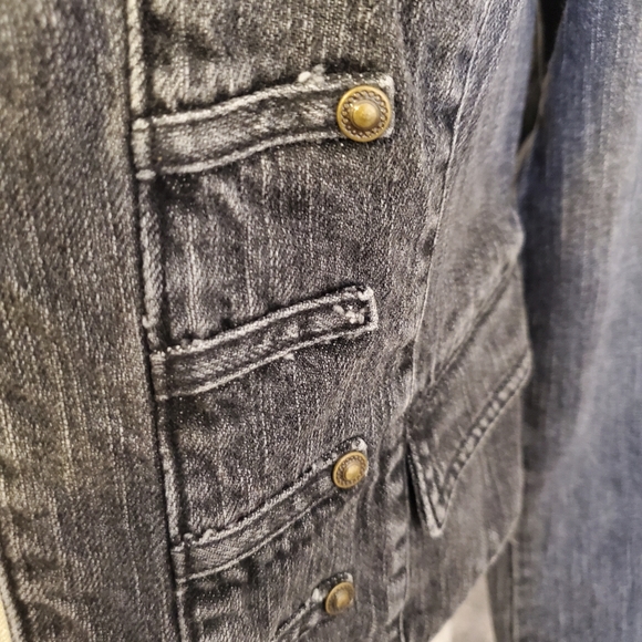APOSTROPHE | Women's gray stone-washed denim open front jacket. - Picture 6 of 6